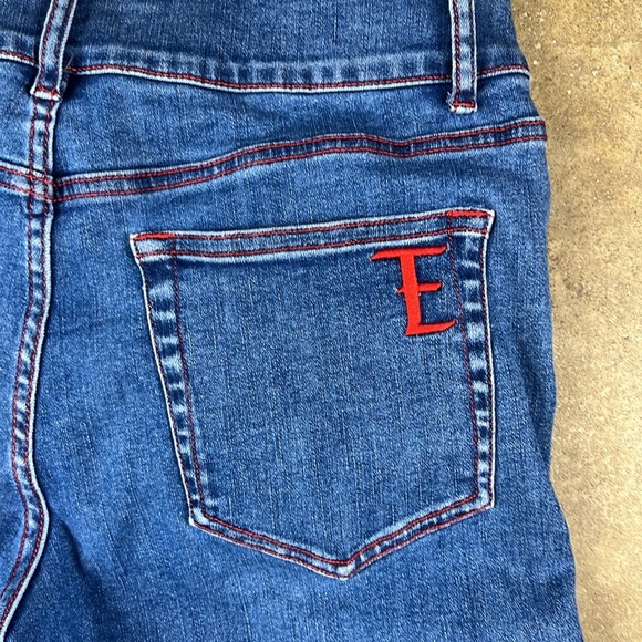 The Twisted Eilly Collection “Queenie” flare leg jeans
Size: 30 - Picture 3 of 10